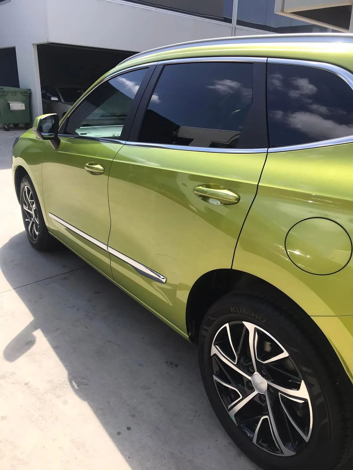 Custom colour and wrap detailing